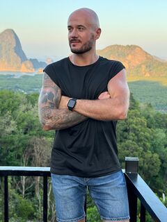 Luna Berg Husband