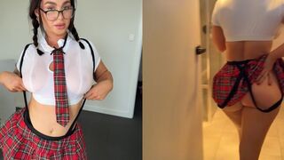Madeleineroseex Latina Teen Dildo Squirt