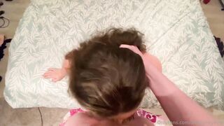 Ameliaskye Gives Sloppy Deepthroat