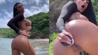 Maria Alejandra Quintero Anal Dildo At Beach