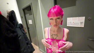 Submissive Petitepearlie Deepthroats And Takes Facial
