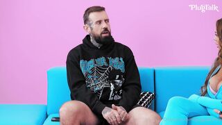 Alannasworldx And Scarlettalexxxis Ffm Threesome