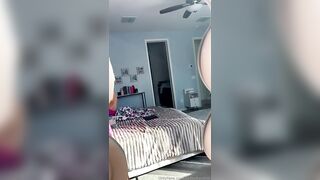 Ashleigh Skies Gets Anal Plugged