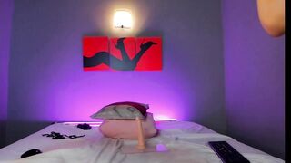 Mariana Adams Surrenders To Her sex Toy For Live Ecstasy