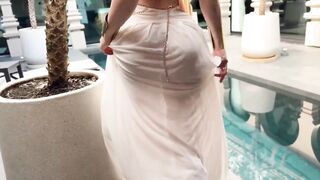 Sweetie Fox Flooded By The Pool In Greek Goddess Attire