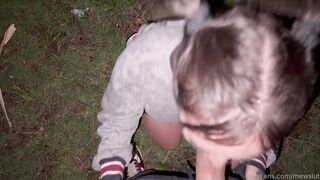 MewSlut Shares Deep sex In Dark Rainy Park