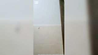 Alejandra Velasquez Fucks Herself With Dildo In Leggings