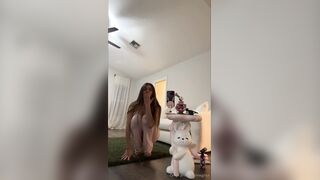 Megan Guthrie Strips Tight Leggings For Her Ass