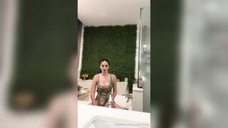 Camilla Araujo Rubs Her Wet Core Hard With Vibrator