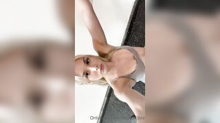 Lina Belfiore Flaunts Her Big Ass While Doing Yoga