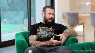 Lena & Rachael Share Passionate Threesome On The Couch