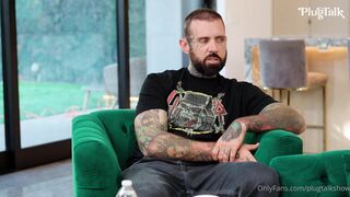 Lena & Rachael Share Passionate Threesome On The Couch