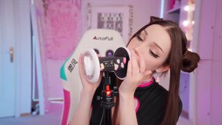 Alice Delish Unleashes Her ASMR Licking In A Solo Seduction