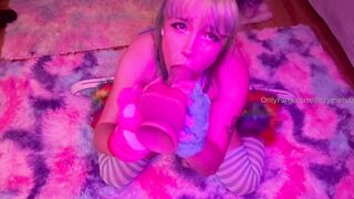 DitzyMaruu Sticks Dildo Deep In Fishnet