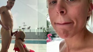 Elle Brooke Rocks Her Doggy Fuck At The Poolside