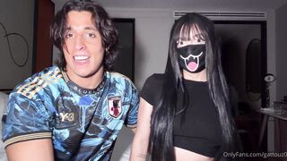 Muscle Kitty Dominates Shaved Pussy In Gattouz0's Masked Session