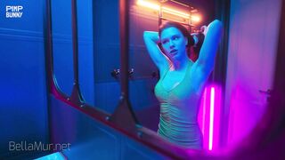 Simenssofia Hooks Up With A Stranger In The Club Restroom